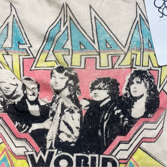 Chaser Cream Def Leopard World Tour 1988 100% Cotton Paint Spatter T-shirt NWT S - Picture 10 of 15